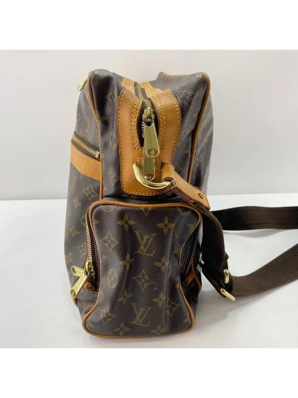 Louis Vuitton Shoulder Bag Sac Swoosh